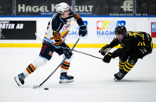 Djurgårdens Victor Eklund och AIKs Rasmus Rudslätt