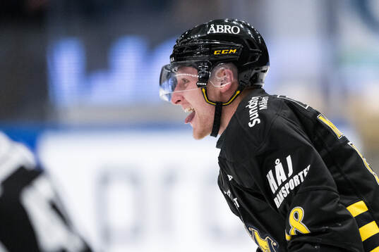 AIKs Oskar Magnusson jublar