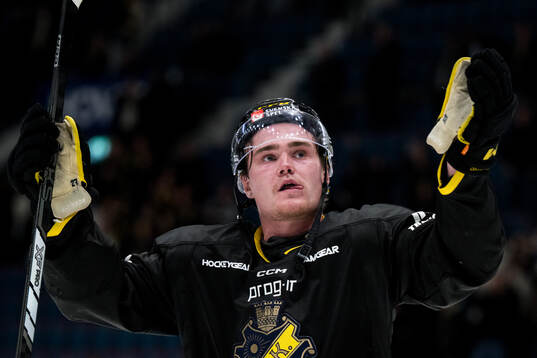 AIKs Christoffer Björk jublar