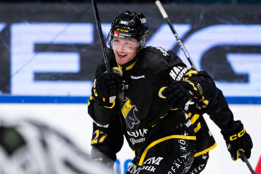AIKs Oskar Magnusson jublar