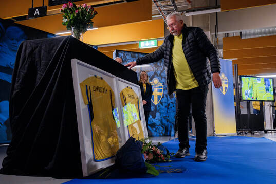 Bläddra bland fler bilder av Football, Sweden, Memorial Service, Patrick Lundström and Kent Persson
