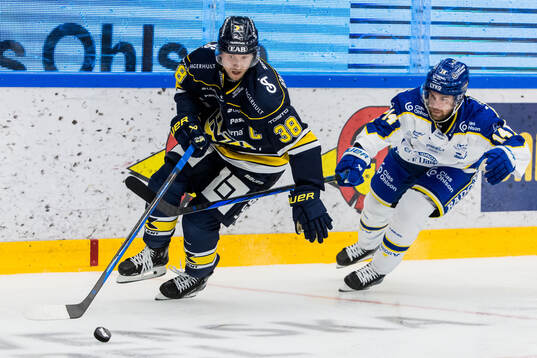 HV71s Olle Alsing och Leksands Oskar Lang