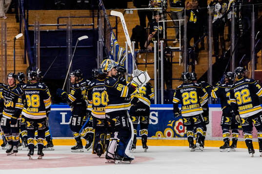 HV71s spelarna jublar