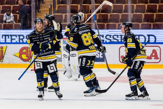 HV71s spelarna jublar