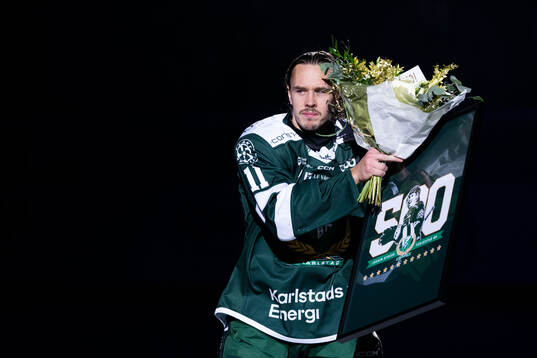 Färjestads Joakim Nygård hyllas för 500 SHL-matcher i