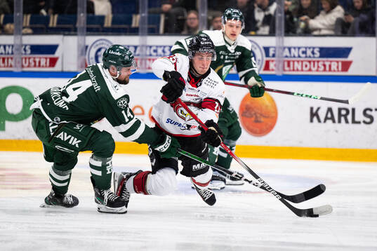Färjestads Henrik Björklund och Malmö Redhawks Freddie