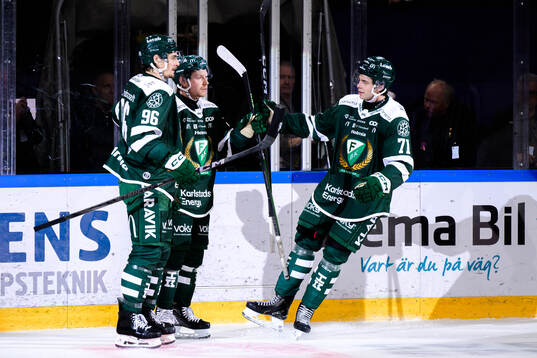 Färjestads David Tomasek, Oskar Steen  och Viktor Lodin