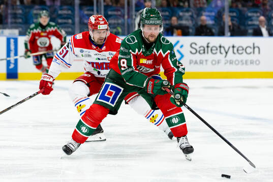 Timrås Anton Lander och Frölundas Linus Weissbach