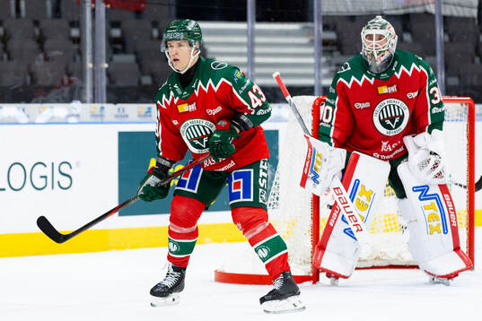 Frölundas Tom Nilsson och målvakt Tobias Normann