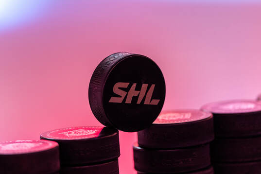 En puck märkt med SHL