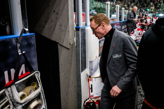 Örebros tränare Niklas Eriksson deppar