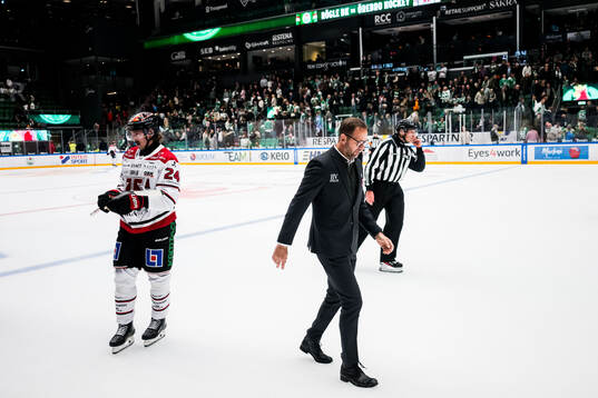 Rögles tränare Roger Hansson deppar