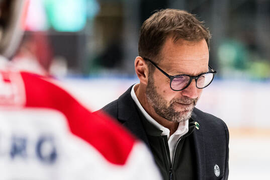 Rögles tränare Roger Hansson deppar