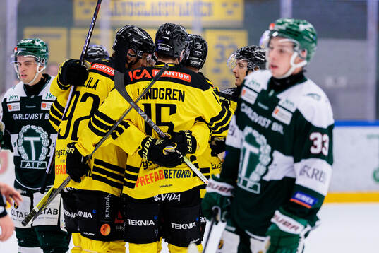 Vimmerbys spelare jublar