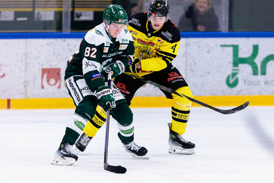 Tingsryds Joel Svensson och Vimmerbys Johan Norberg