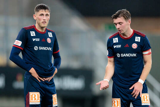Sandvikens IFs Emil Engqvist och Gustav Thörn deppar