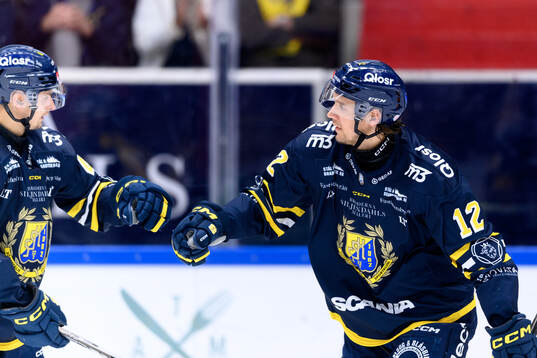 Södertäljes Viktor Liljegren jublar