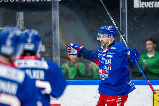 Oskarshamns Eero Savilahti jublar