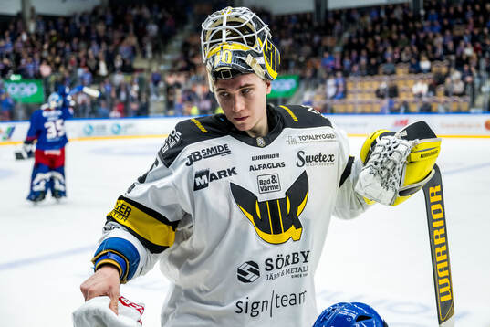 Västerås målvakt Rasmus Korhonen deppar