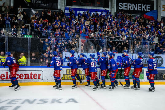 Oskarshamn spelare jublar