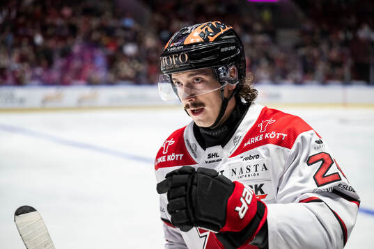 Örebros Hannes Björninen jublar