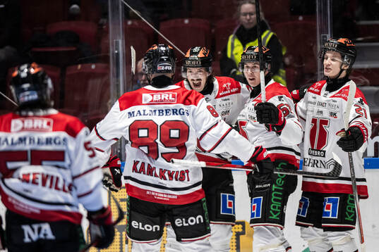Örebros Hannes Björninen jublar