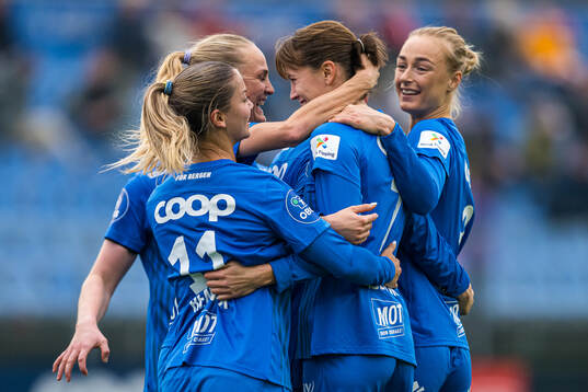 Rakel Engesvik of Brann celebrates