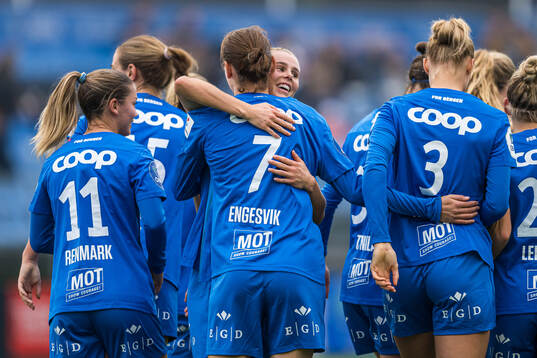 Rakel Engesvik of Brann celebrates
