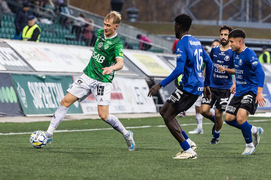 Brages Henry Sletsjøe och Trelleborgs Emmanuel Godwin