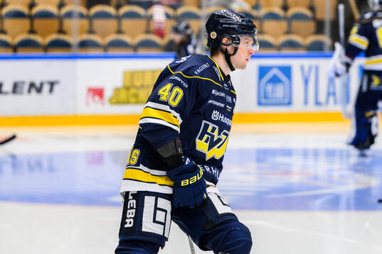 HV71s Oskar Stål-Lyrenäs
