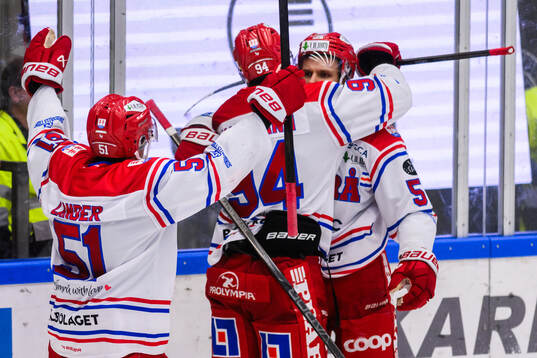 Timrås Sebastian Hartmann jublar