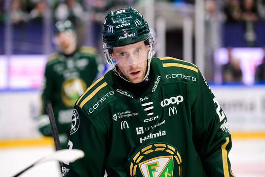 Färjestads Per Åslund deppar