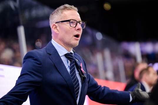 Färjestads assisterande tränare Johan Hedberg