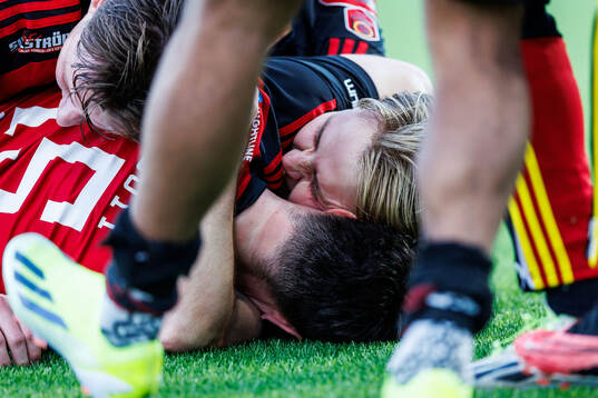 Östersunds Simon Marklund jublar