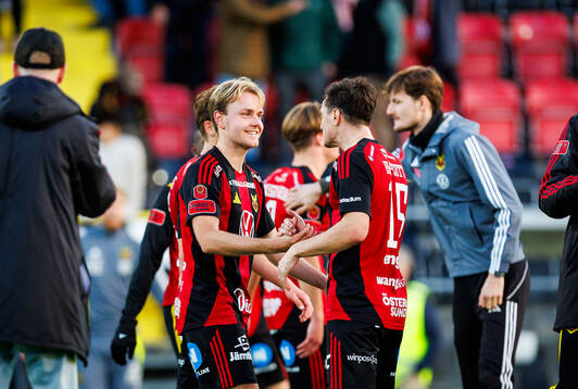 Östersunds Simon Marklund jublar
