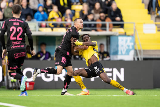 Häckens Marius Lode och Elfsborgs Jalal Abdullai