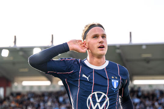 Malmö FFs Erik Botheim jublar