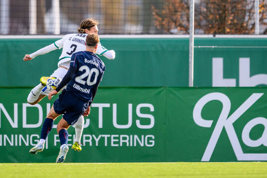 Västerås Gustav Granath och Malmö FFs Erik Botheim