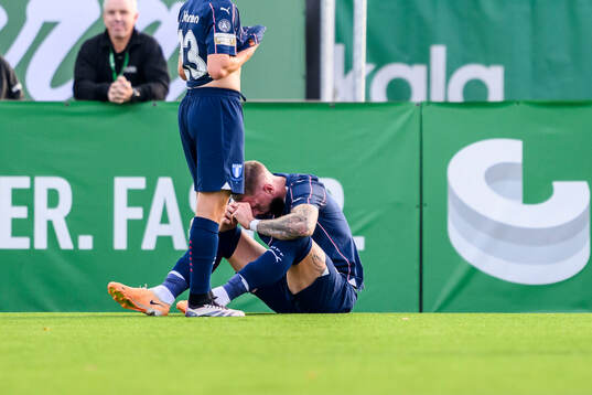 Malmö FFs Pontus Jansson har ont