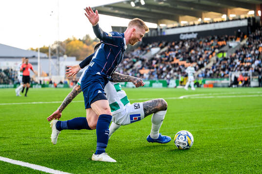 Malmö FFs Anders Christiansen och Västerås Isak Jönsson