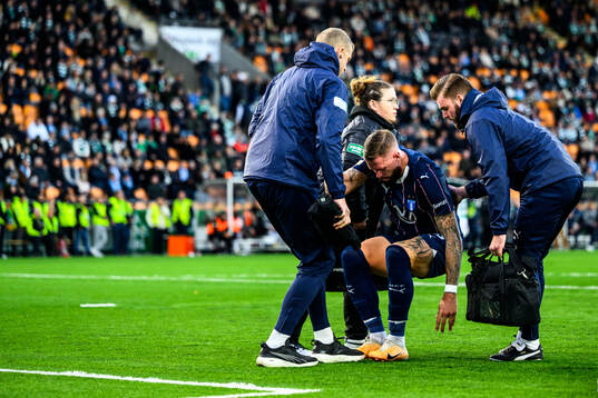 Malmö FFs Pontus Jansson har ont
