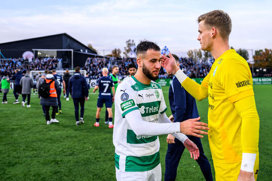 Västerås Abdelrahman Boudah Saidi och målvakt Johan