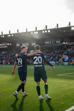 Malmö FFs Colin Rösler och Erik Botheim jublar