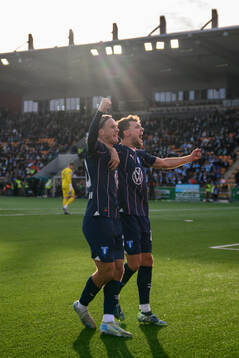 Malmö FFs Erik Botheim och Colin Rösler jublar