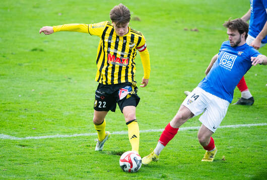 IFK Hässleholms Jussi Tikkanen i matchen i division 2