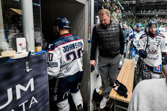 Linköpings tränare Klas Östman deppar