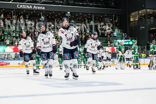 Linköpings Nicholas Shore och Ty Rattie deppar