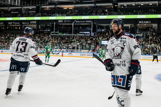 Linköpings Oscar Fantenberg deppar
