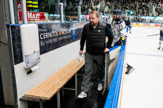 Linköpings tränare Klas Östman deppar