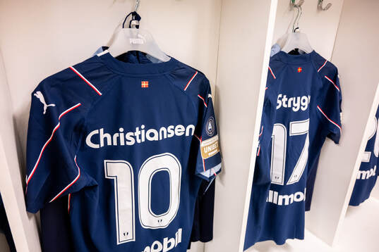 Matchtröjor tillhörande Malmö FFs Anders Christiansen